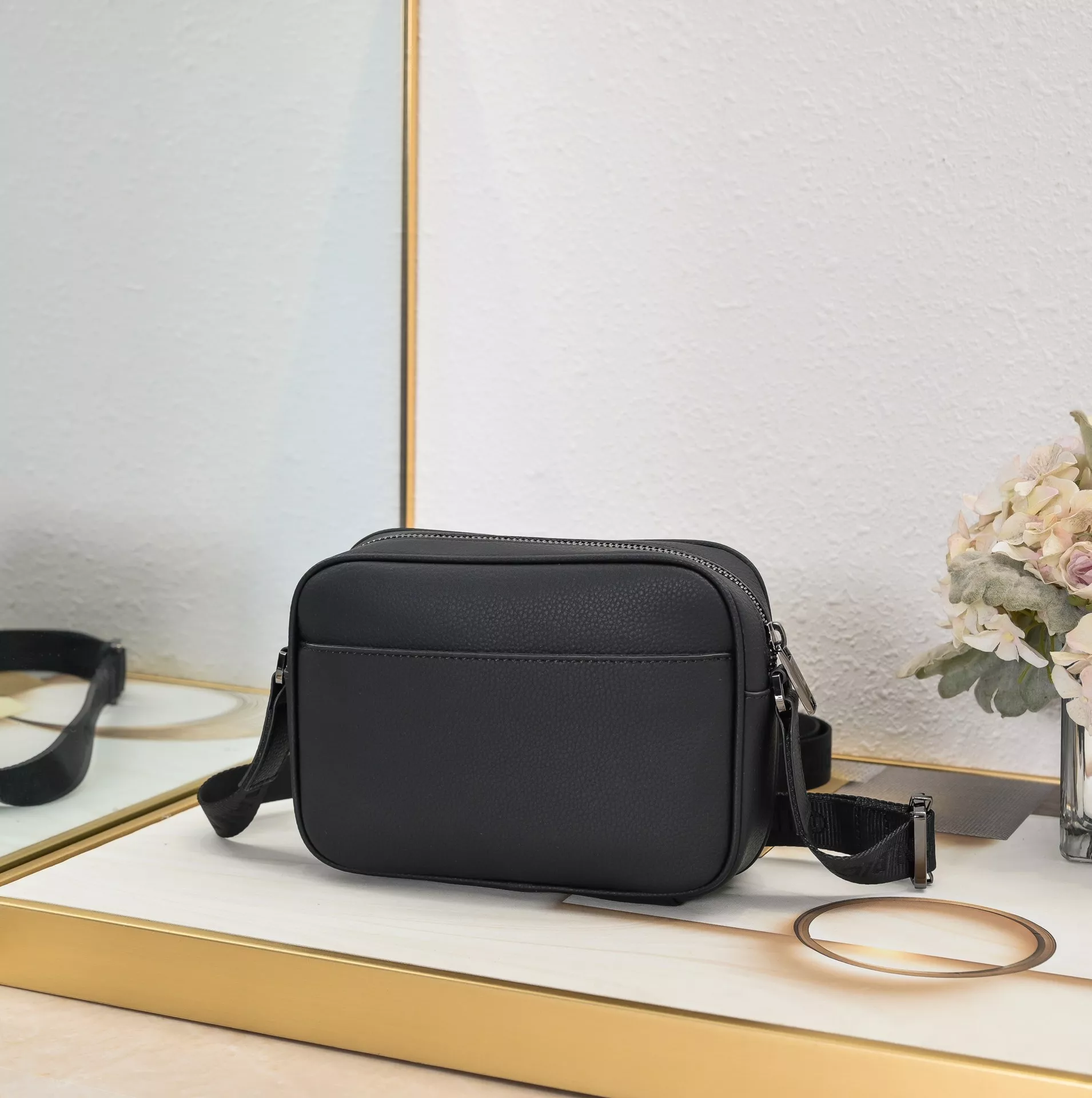 Lightweight 8024 Christian Dior AAA Man Messenger Bags