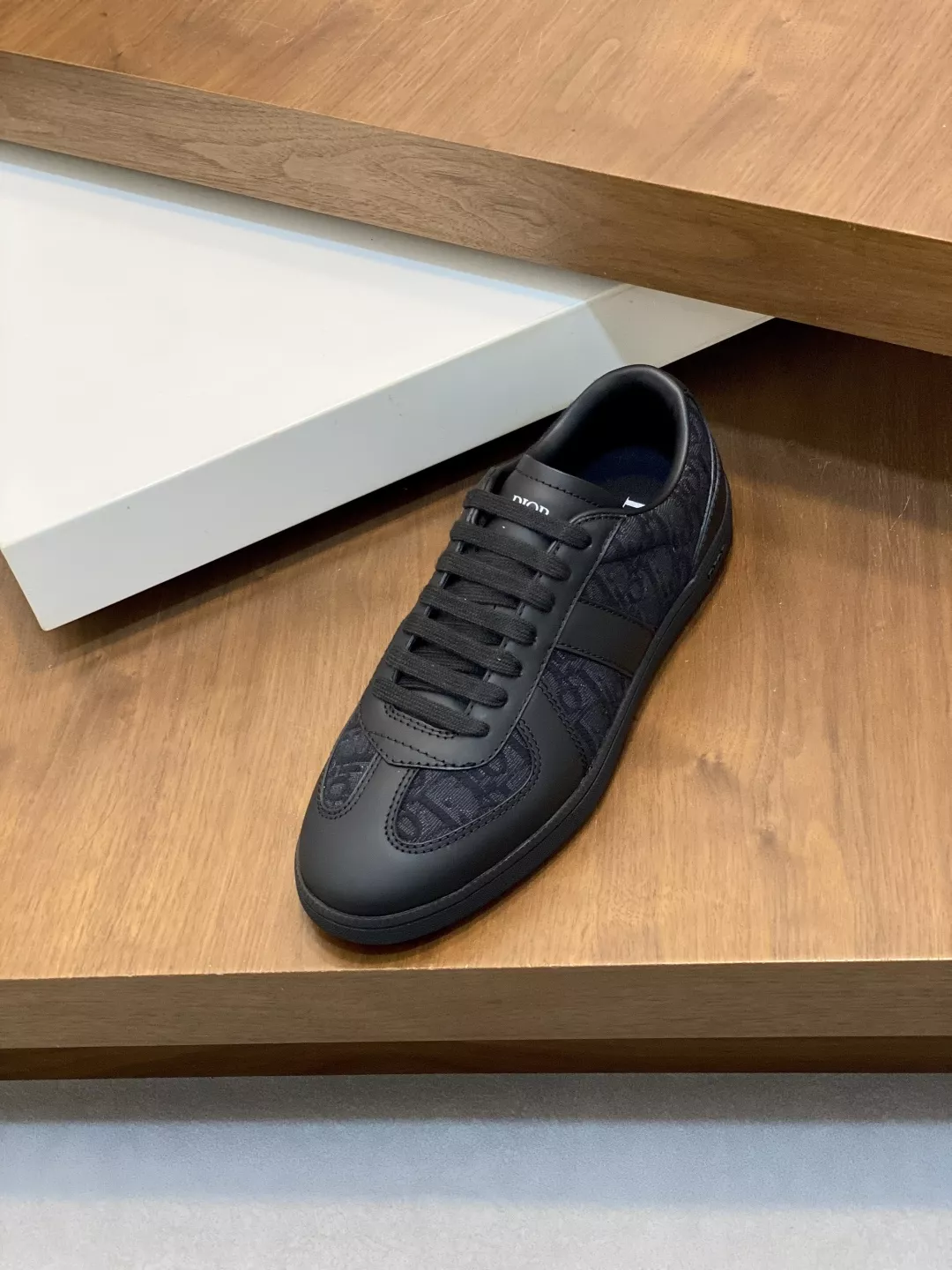 Lightweight 8135 Christian Dior Casual Shoes For Men