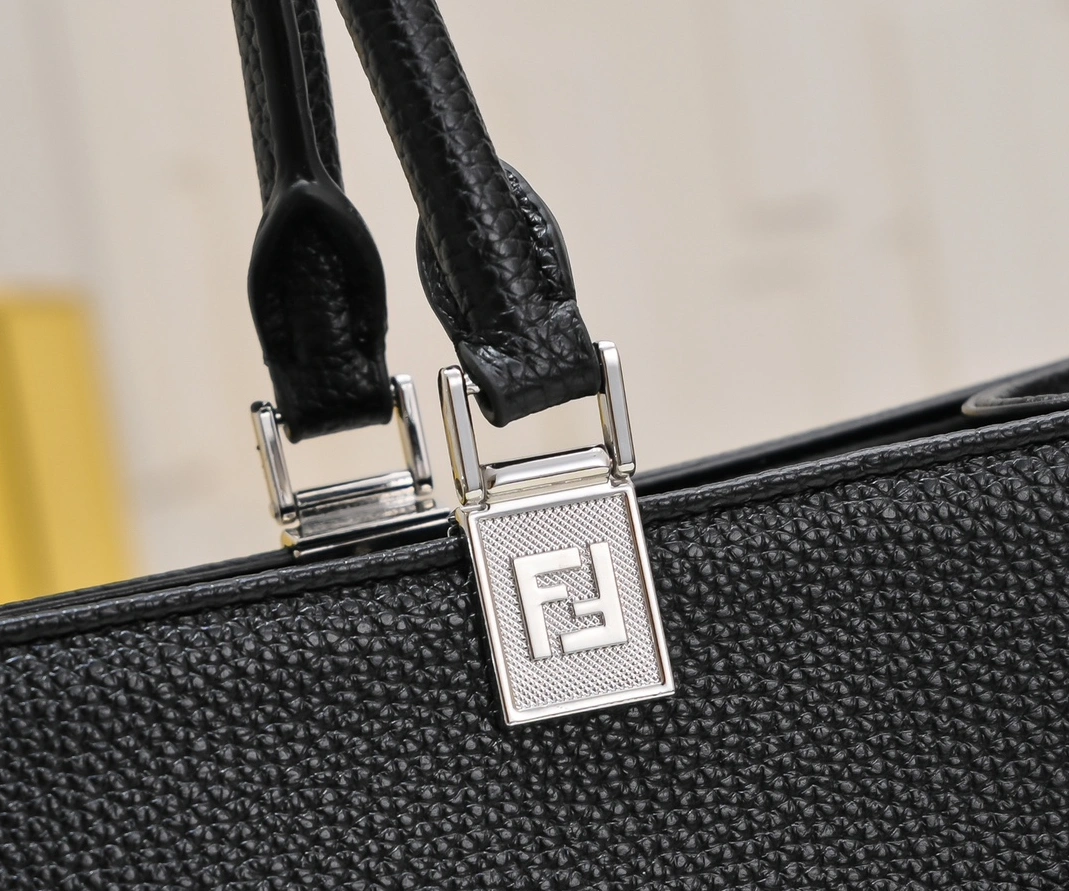 Lightweight 8236 Fendi AAA Quality Tote-Handbags For Women