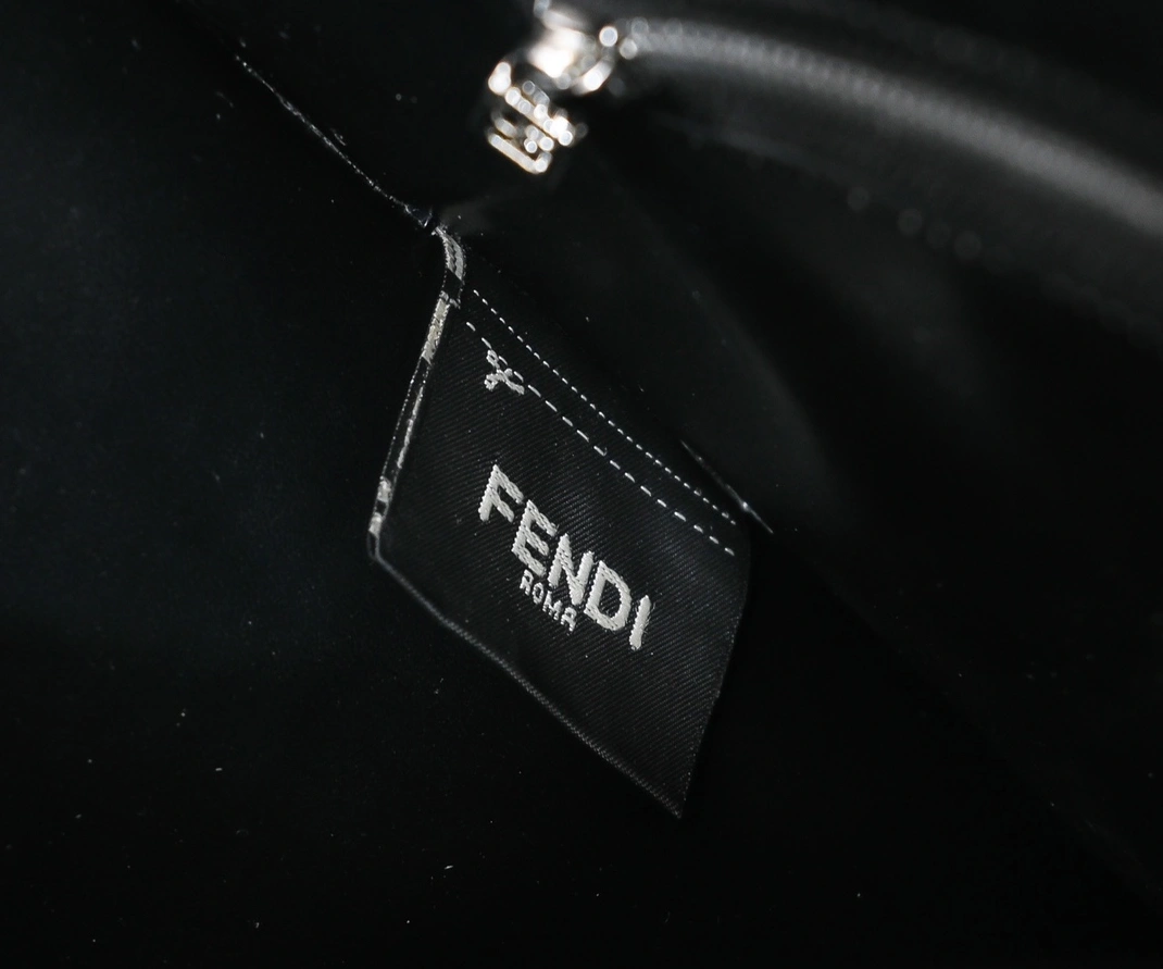 Lightweight 8236 Fendi AAA Quality Tote-Handbags For Women