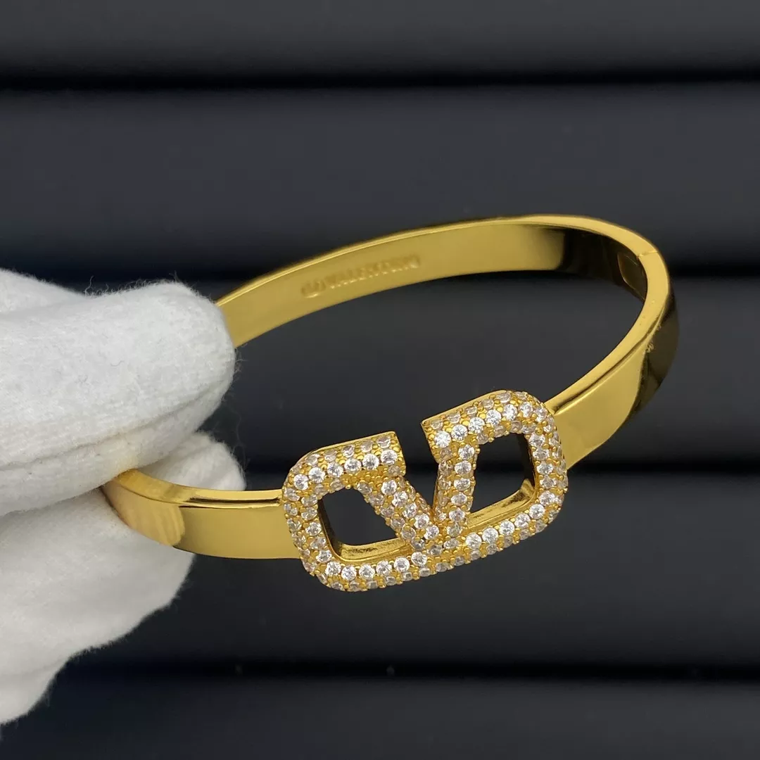 Lightweight 8347 Valentino Bracelets