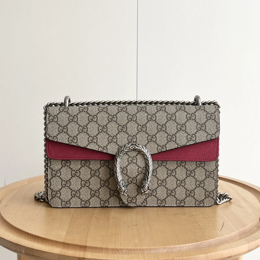 Lightweight 841 Gucci AAA Quality Messenger Bags For Women