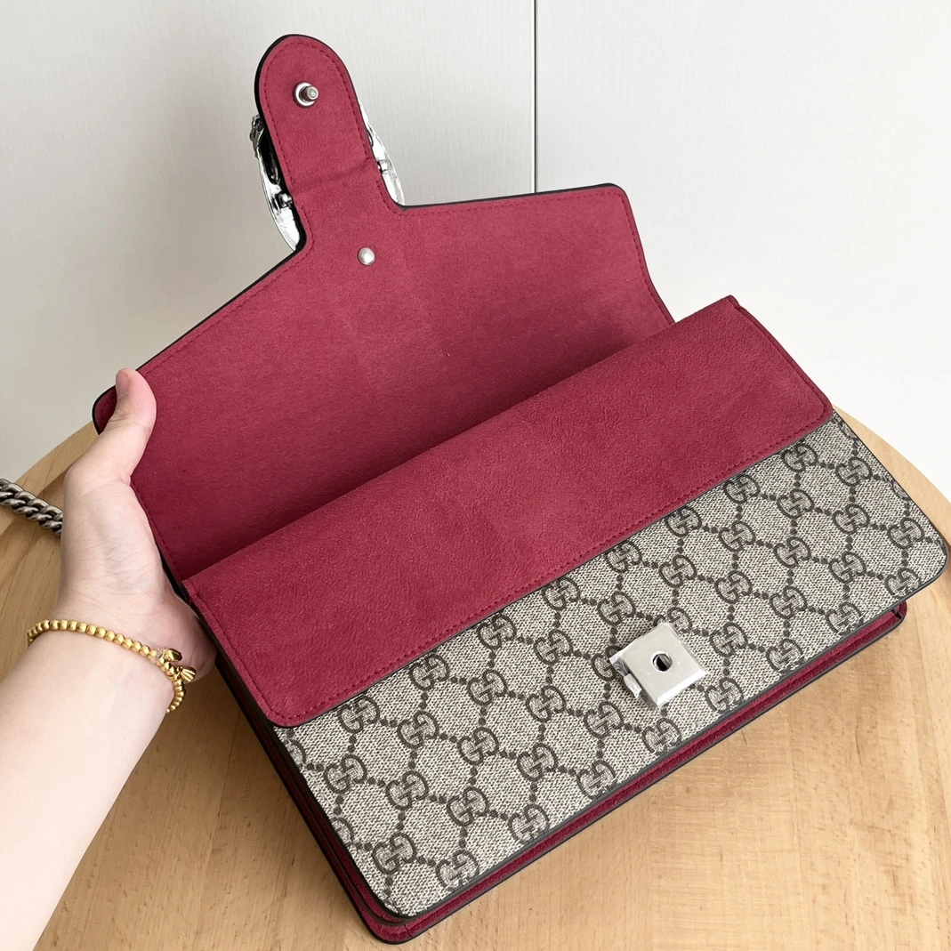 Lightweight 841 Gucci AAA Quality Messenger Bags For Women