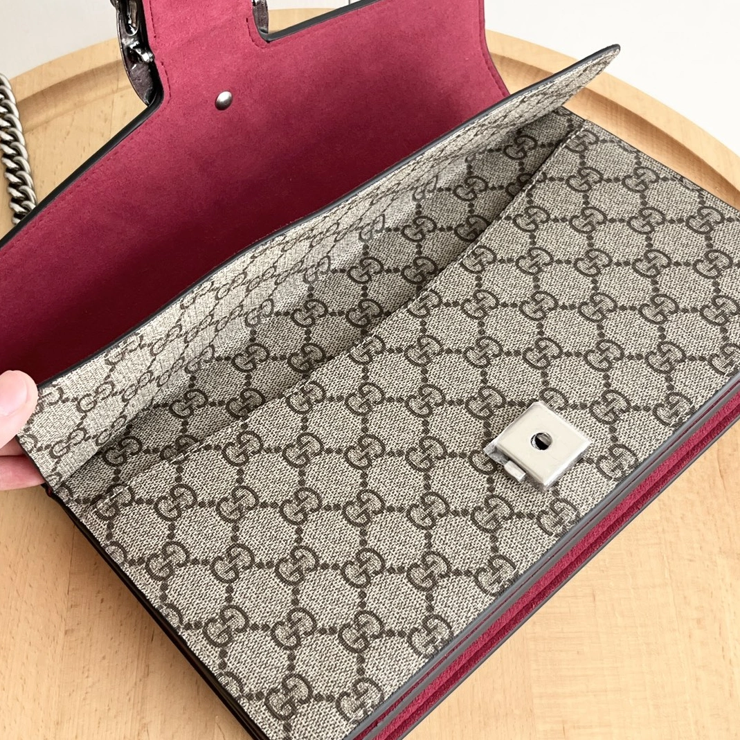 Lightweight 841 Gucci AAA Quality Messenger Bags For Women
