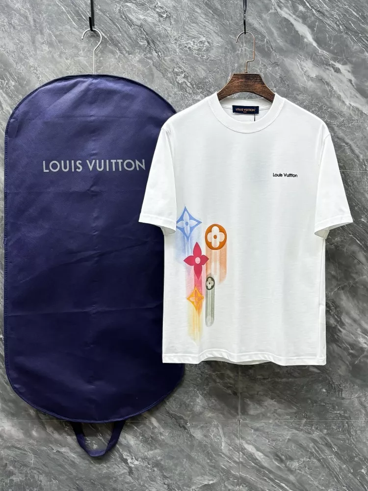 Lightweight 8411 Louis Vuitton LV T-Shirts Short Sleeved For Unisex
