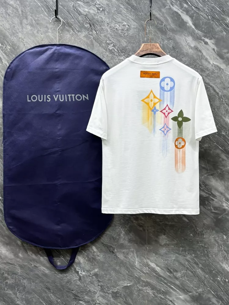 Lightweight 8411 Louis Vuitton LV T-Shirts Short Sleeved For Unisex