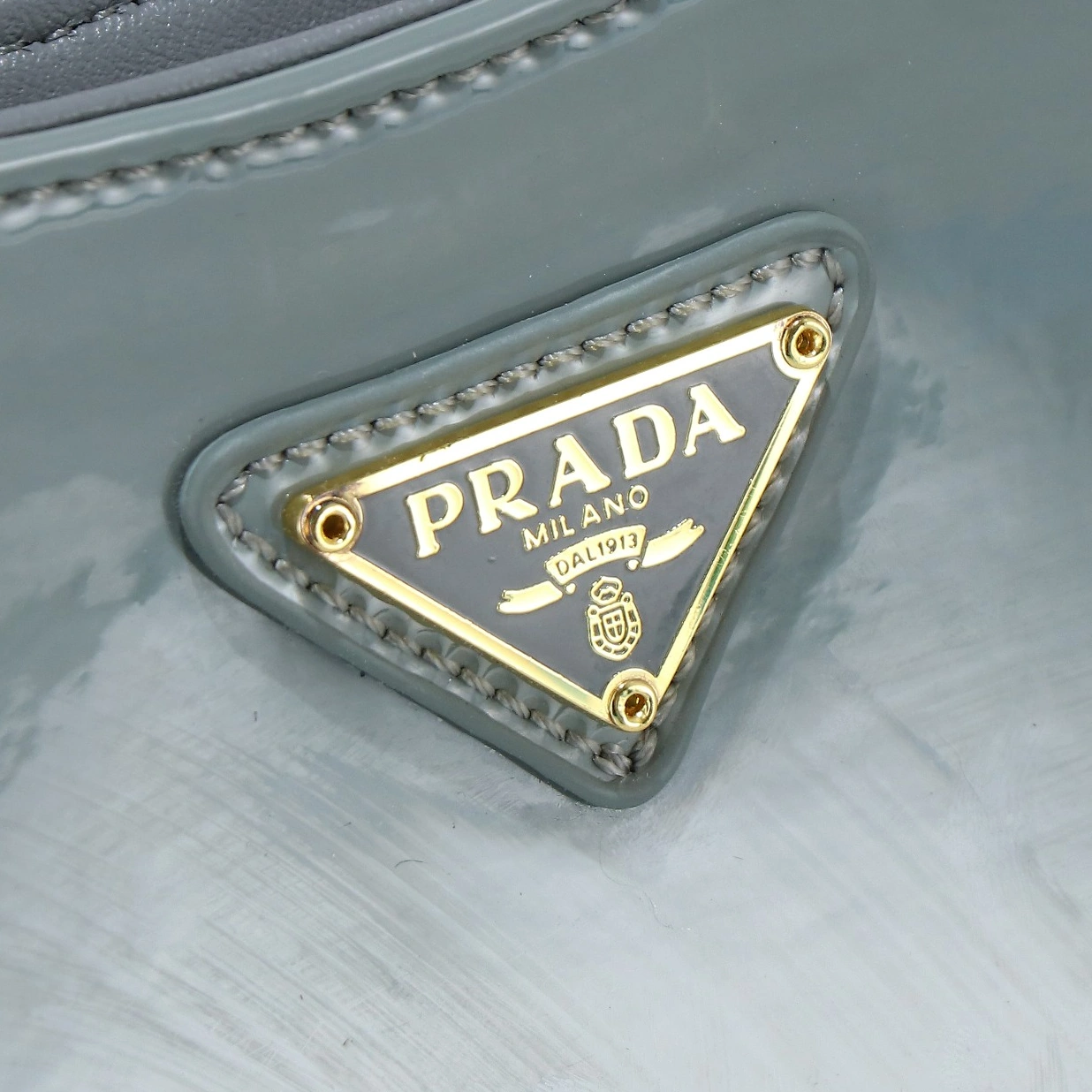 Lightweight 8468 Prada AAA Quality Shoulder Bags For Women