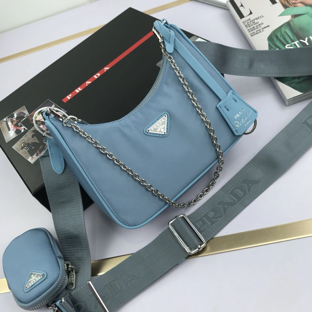 Lightweight 8492 Prada AAA Quality Messenger Bags For Women