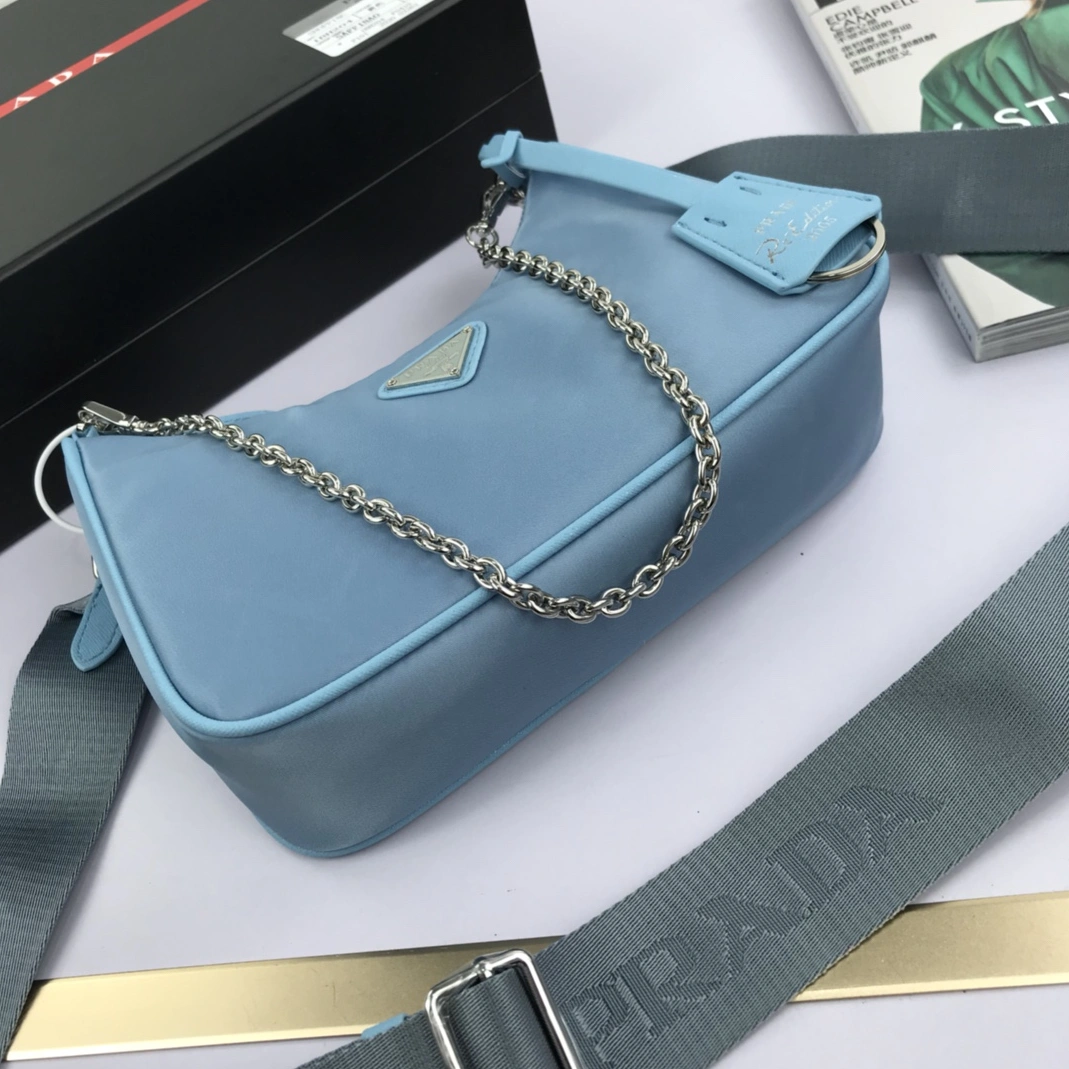 Lightweight 8492 Prada AAA Quality Messenger Bags For Women