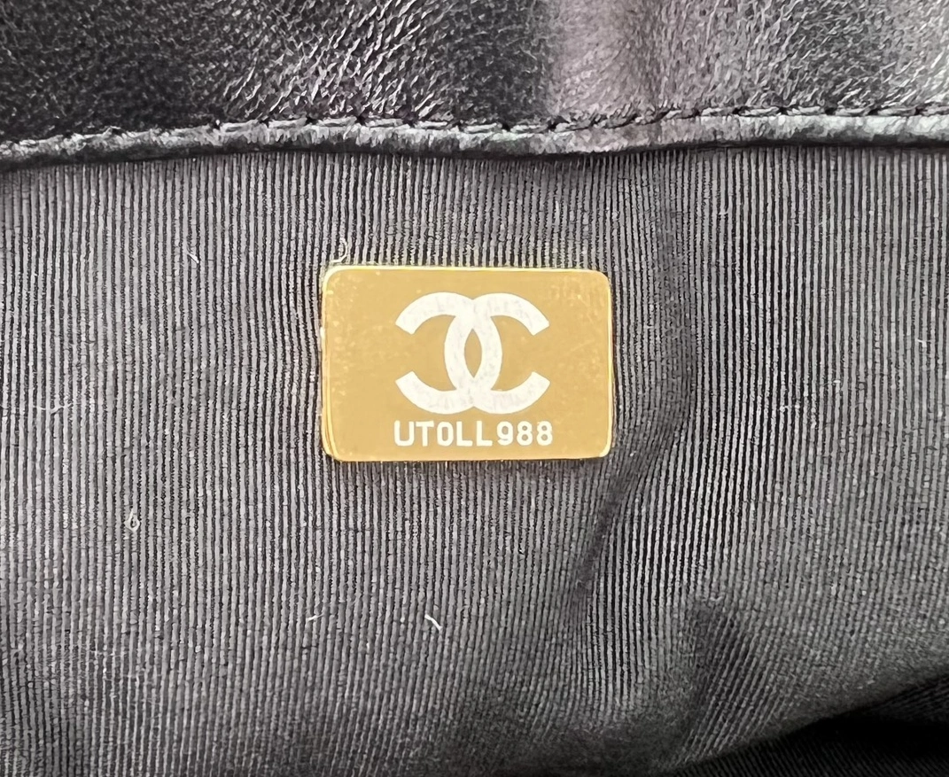 Lightweight 8546 Chanel AAA Quality Messenger Bags For Women