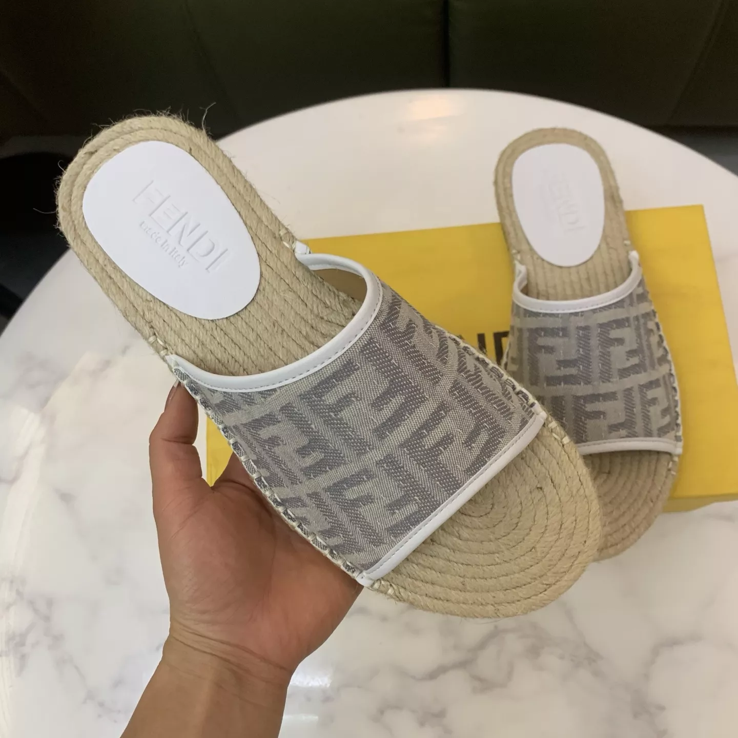 Lightweight 8951 Fendi Slippers For Men