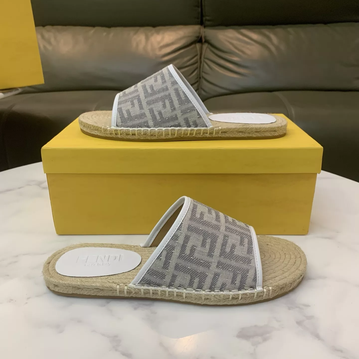 Lightweight 8951 Fendi Slippers For Men