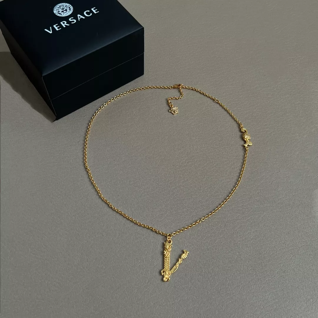 Lightweight 8999 Versace Necklaces