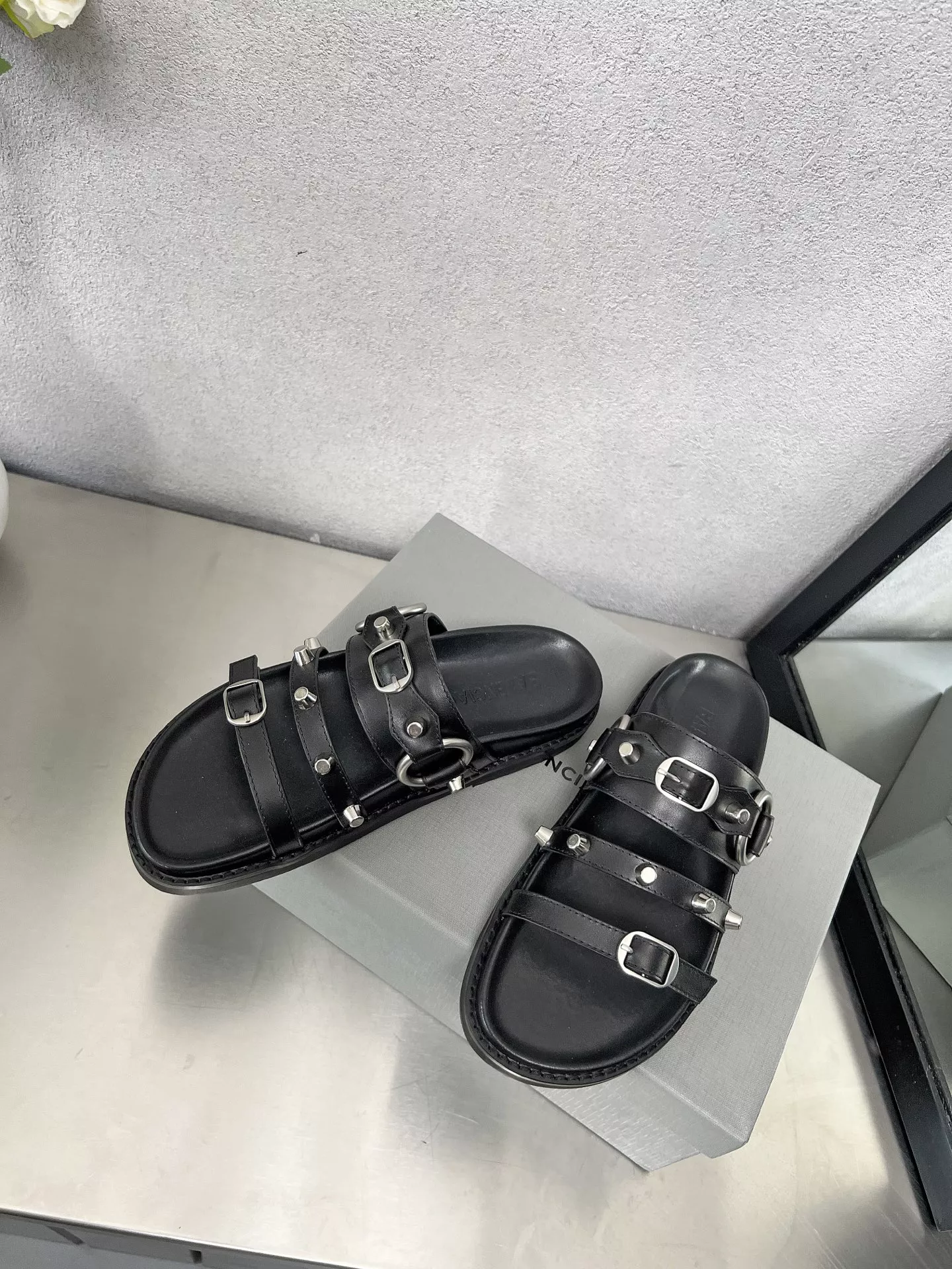 Lightweight 9073 Balenciaga Slippers For Women