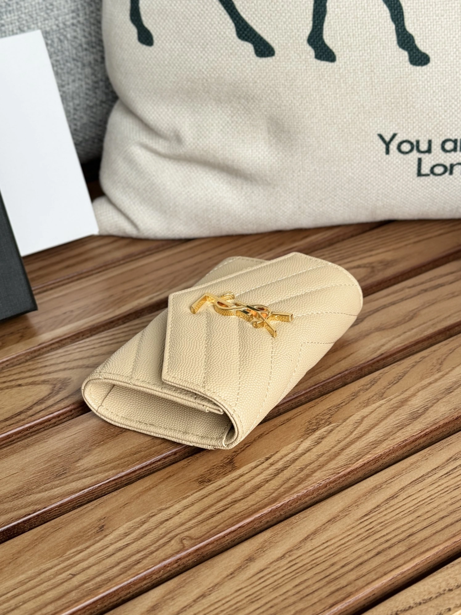 Lightweight 9078 Yves Saint Laurent AAA Quality Wallets