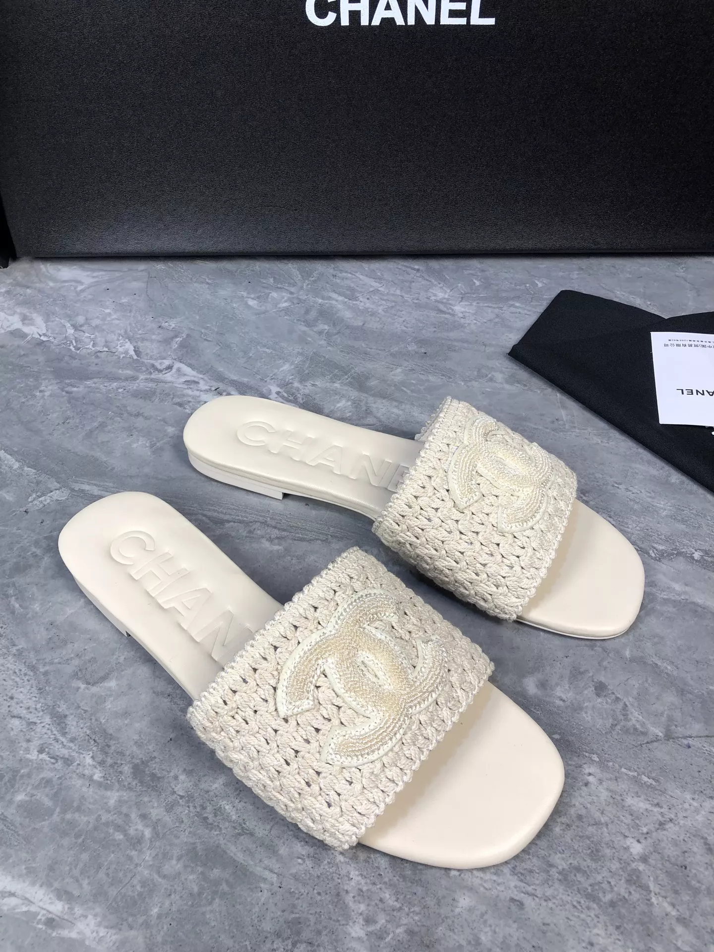 Lightweight 9174 Chanel Slippers For Women