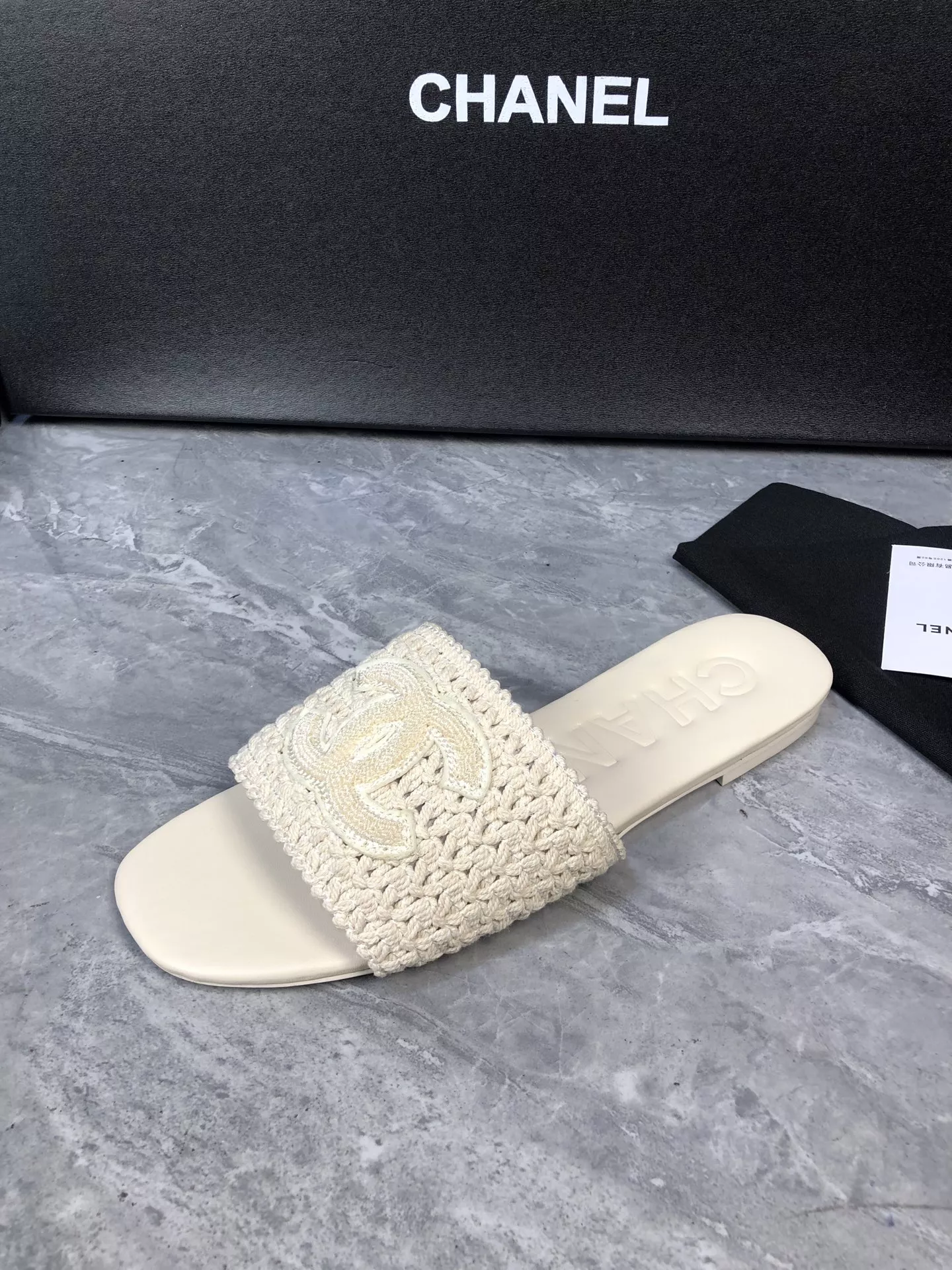 Lightweight 9174 Chanel Slippers For Women