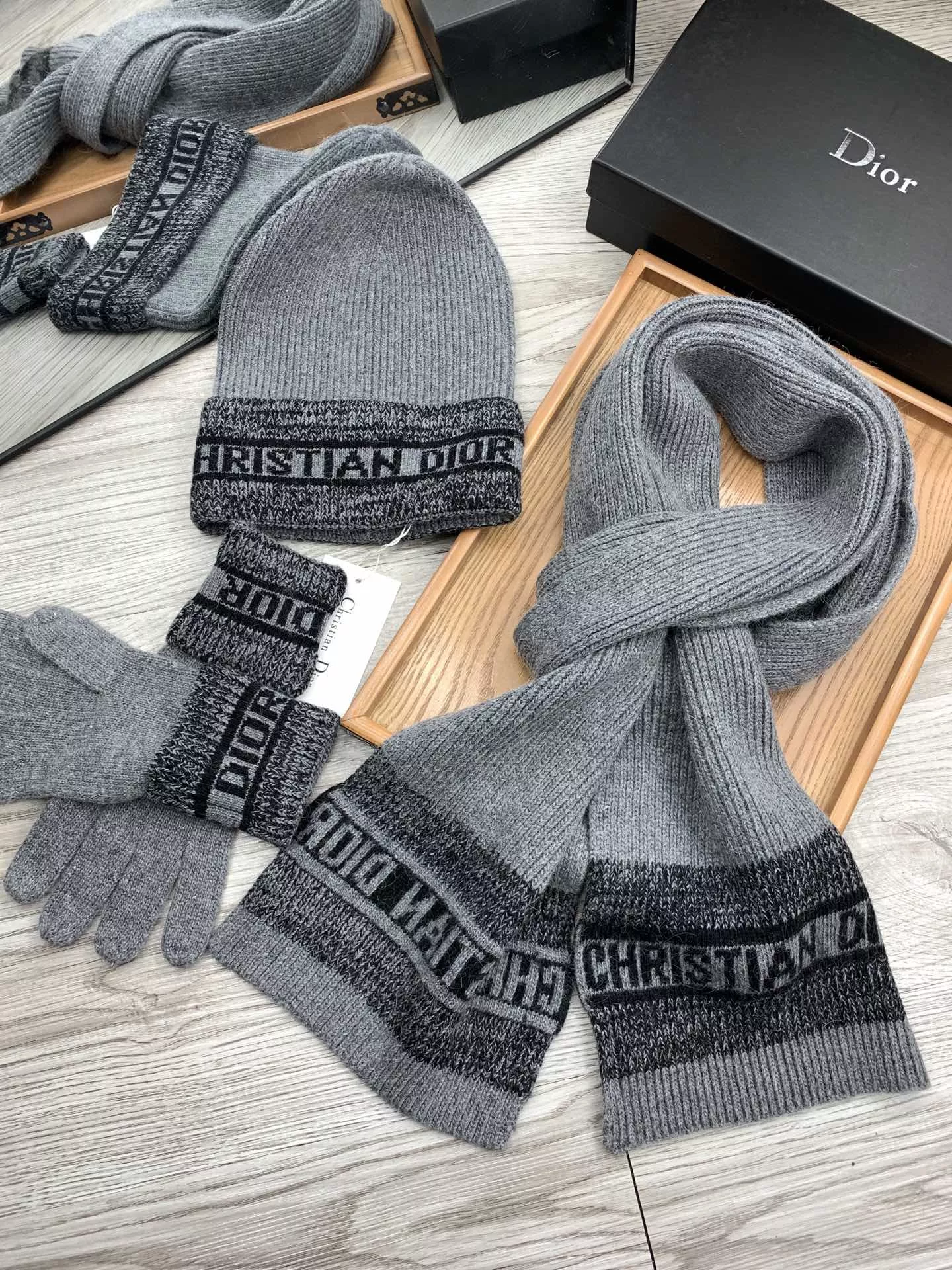 Lightweight 9309 Christian Dior Hat and Scarf Set