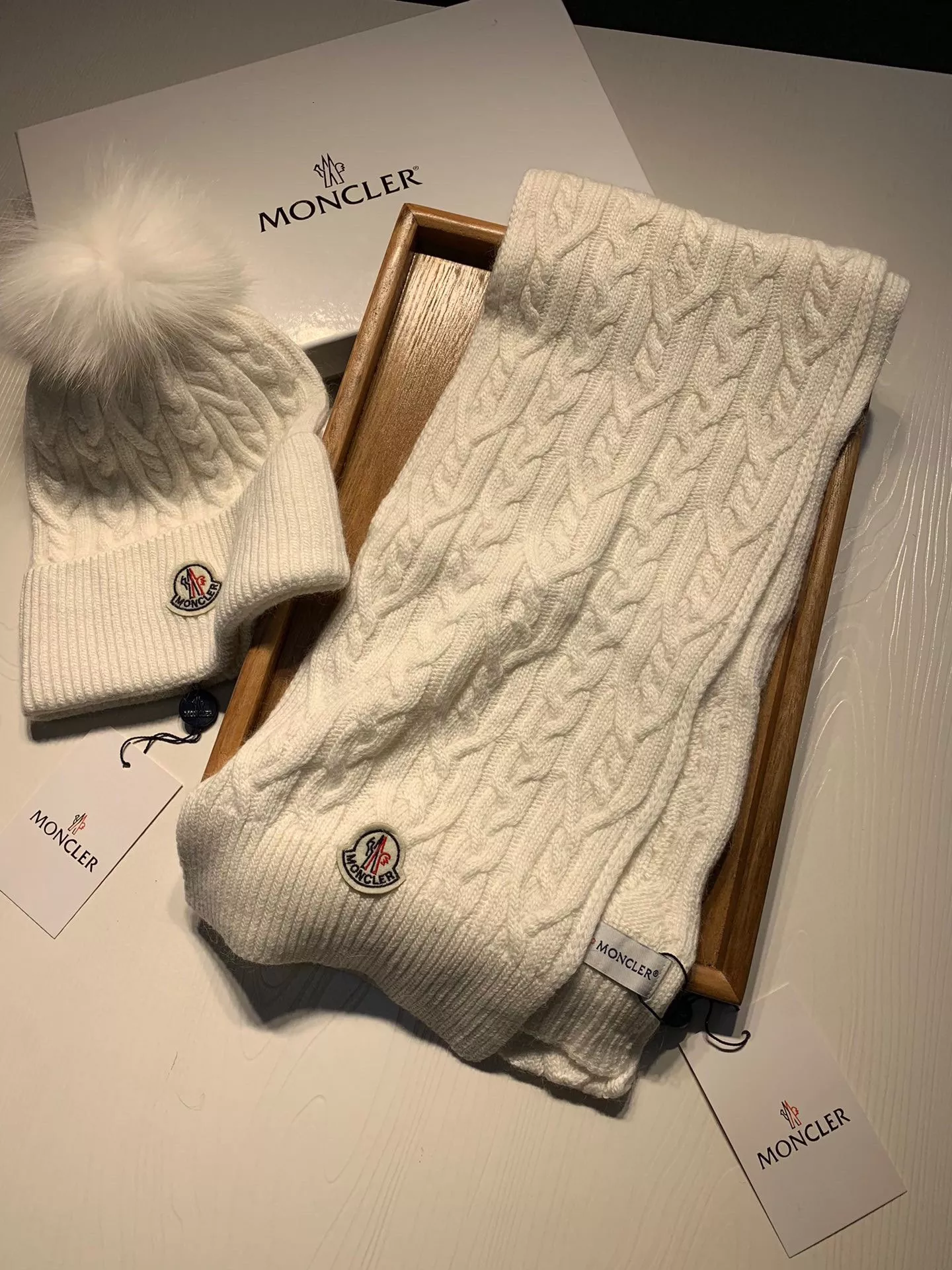 Lightweight 9573 Moncler Hat and Scarf Set