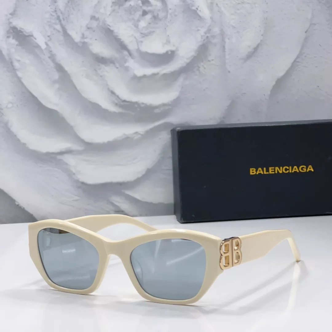 Lightweight 9576 Balenciaga AAA Quality Sunglasses