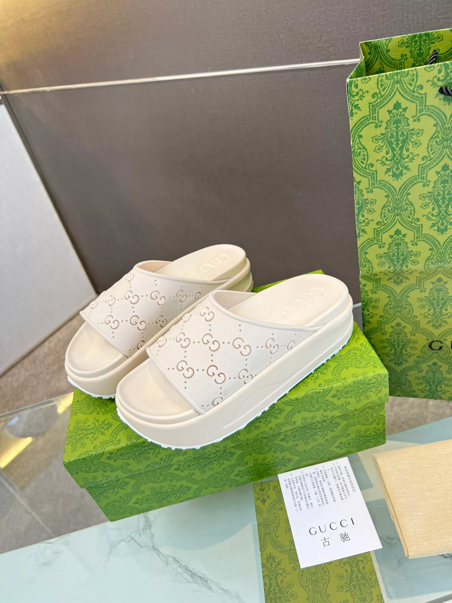 Lightweight 9584 Gucci Slippers For Women