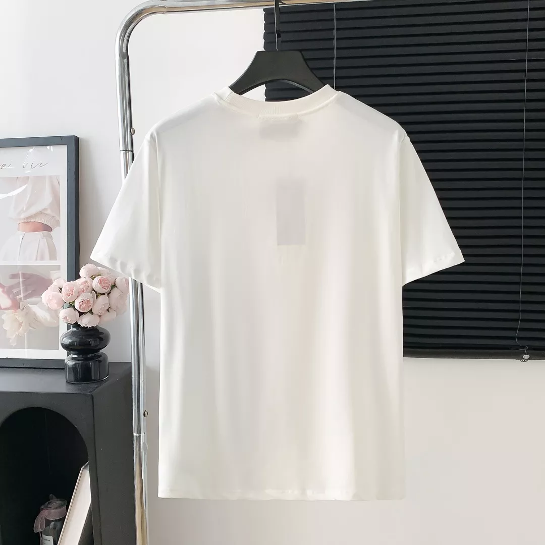 Lightweight 9705 Gucci T-Shirts Short Sleeved For Unisex
