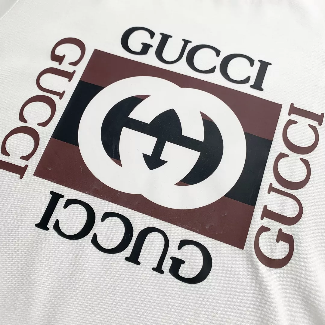 Lightweight 9705 Gucci T-Shirts Short Sleeved For Unisex