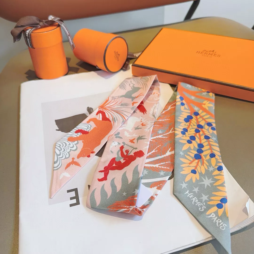 Lightweight 9733 Hermes Silk Scarf