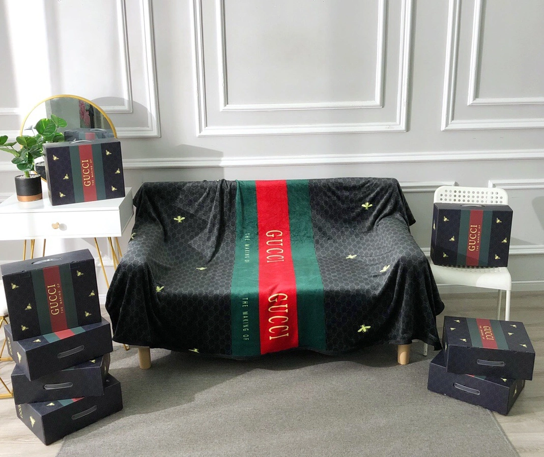 Lightweight 9761 Gucci Blankets