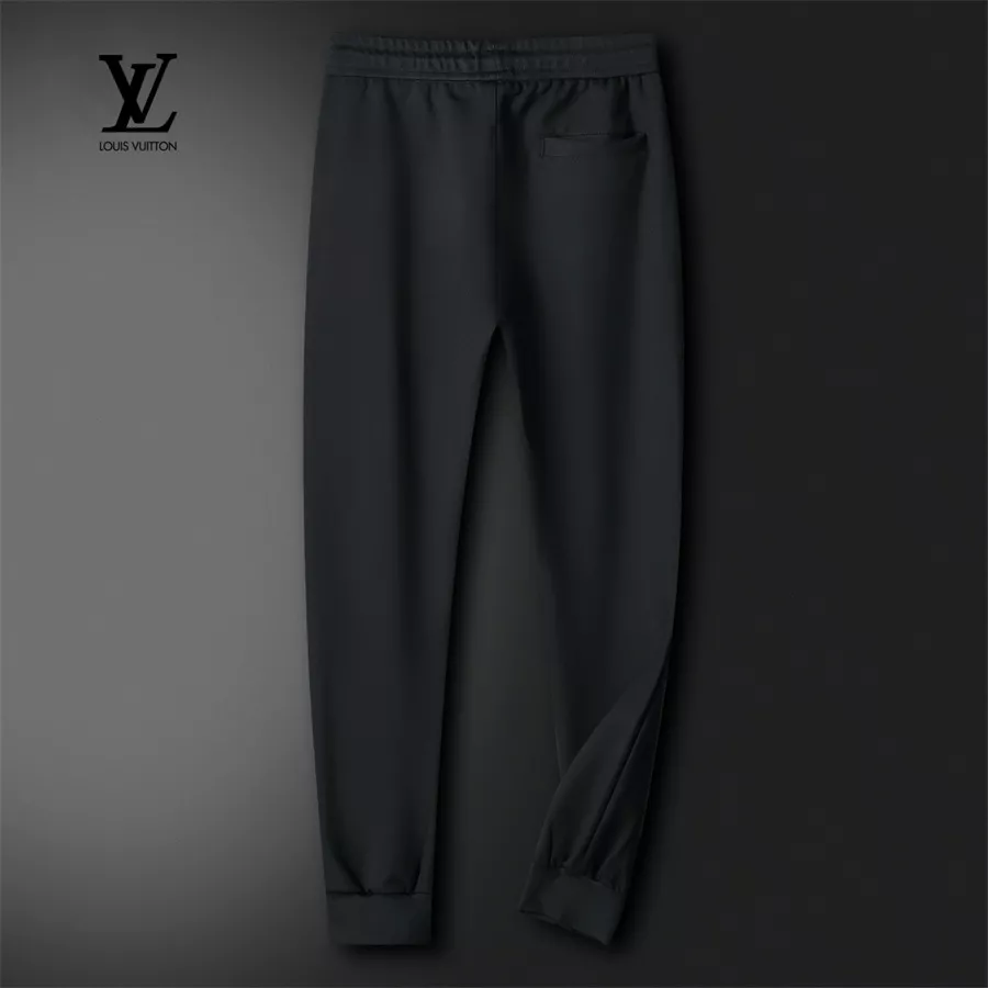 Lightweight 9814 Louis Vuitton LV Tracksuits Long Sleeved For Men