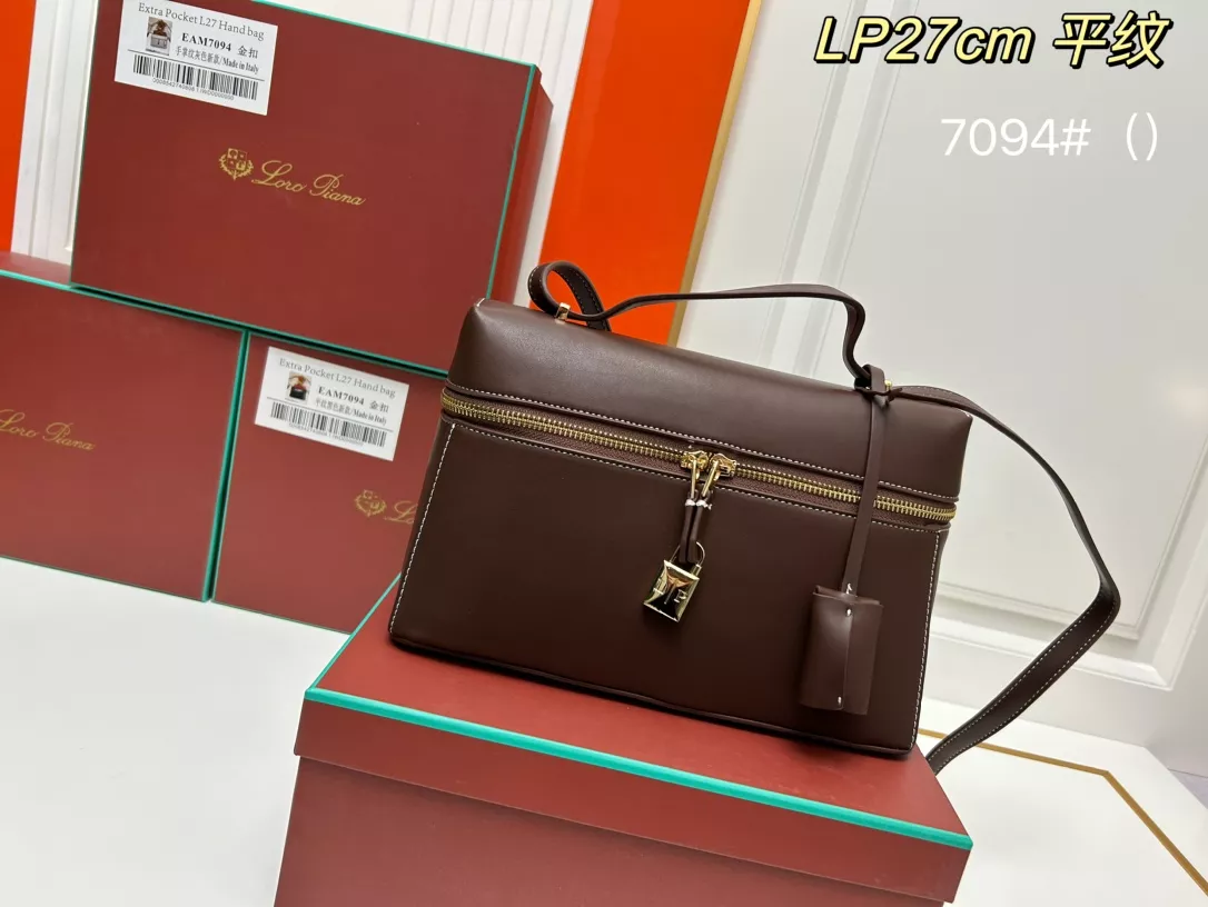 Loro Piana AAA Quality Messenger Bags For Women Modern 6664