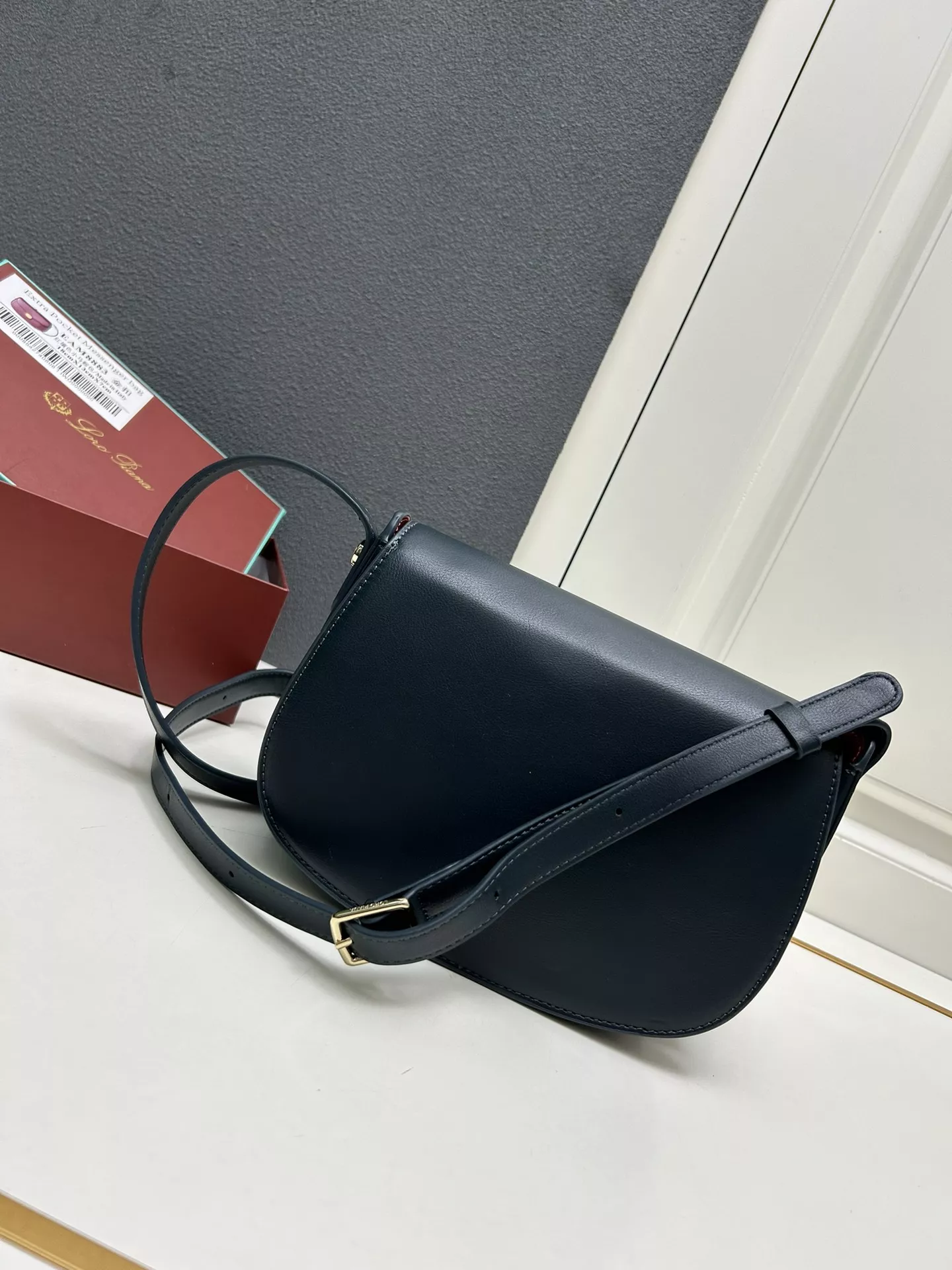 Loro Piana AAA Quality Messenger Bags In Red For Women StreetReady 7673
