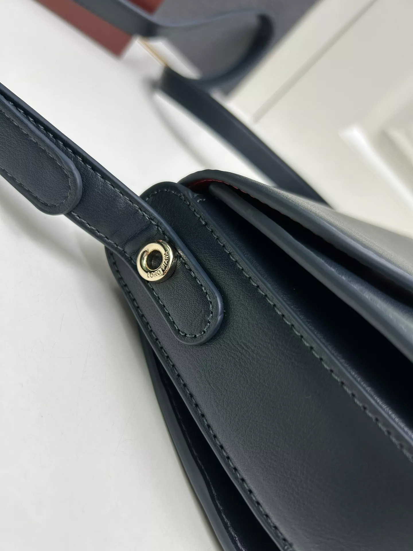 Loro Piana AAA Quality Messenger Bags In Red For Women StreetReady 7673