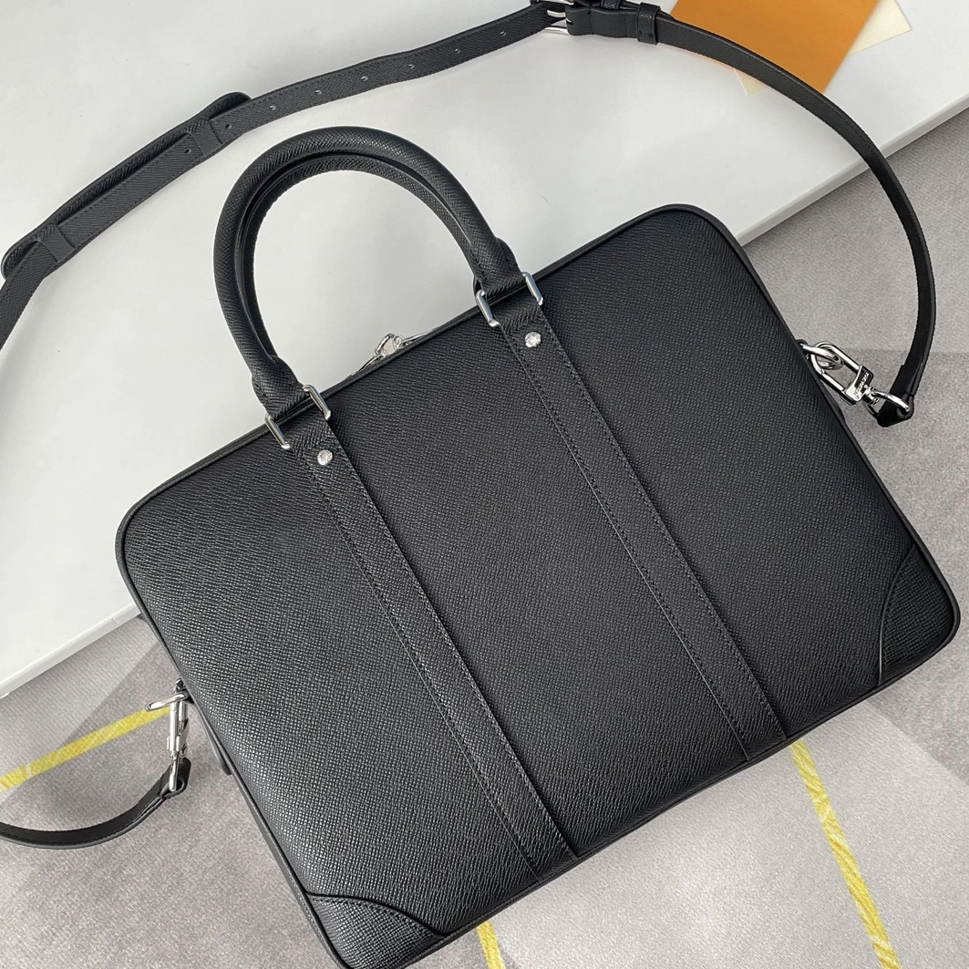 Louis Vuitton AAA Man Handbags Bold 438