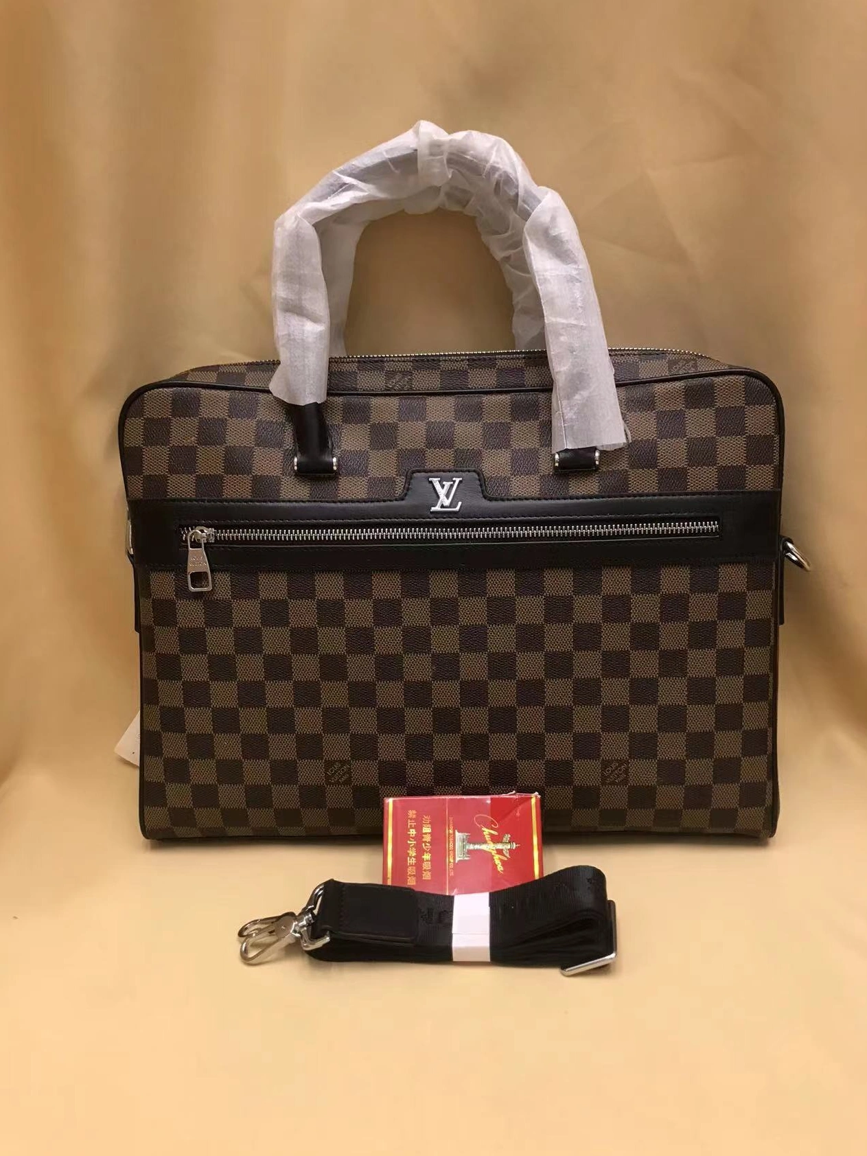 Louis Vuitton AAA Man Handbags Comfortable 122