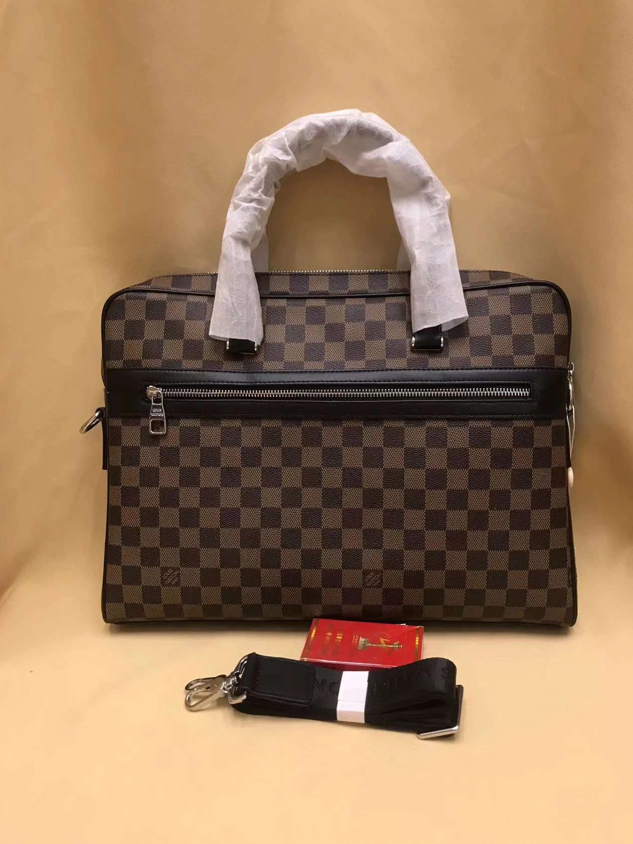 Louis Vuitton AAA Man Handbags Comfortable 122