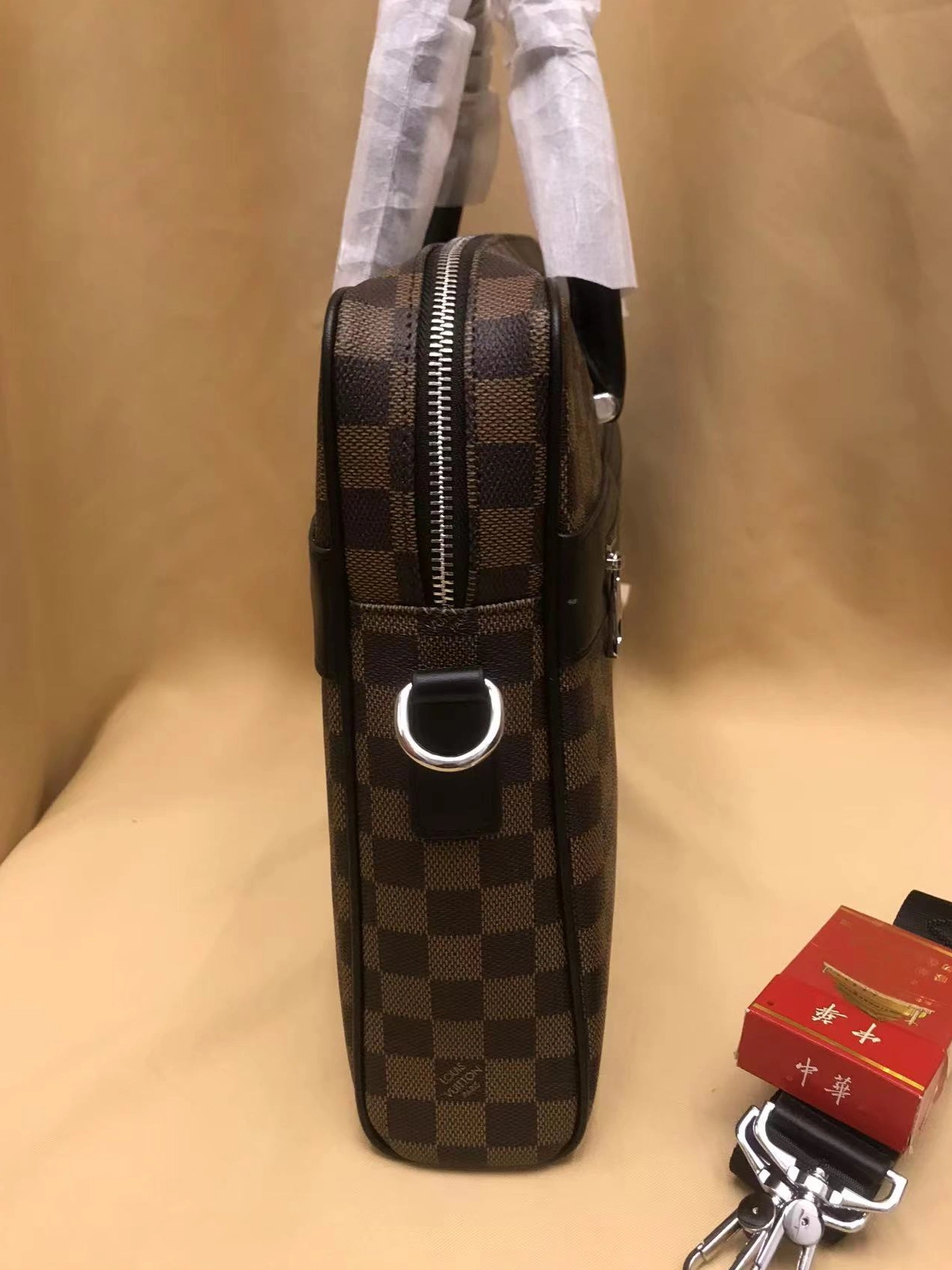 Louis Vuitton AAA Man Handbags Comfortable 122