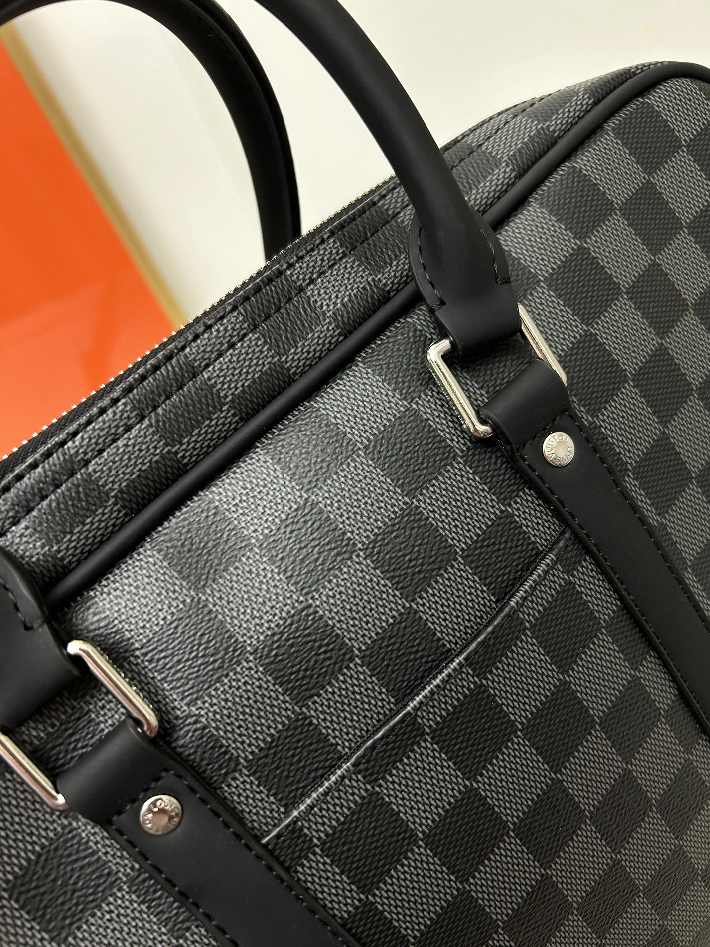 Louis Vuitton AAA Man Handbags Comfortable 5441