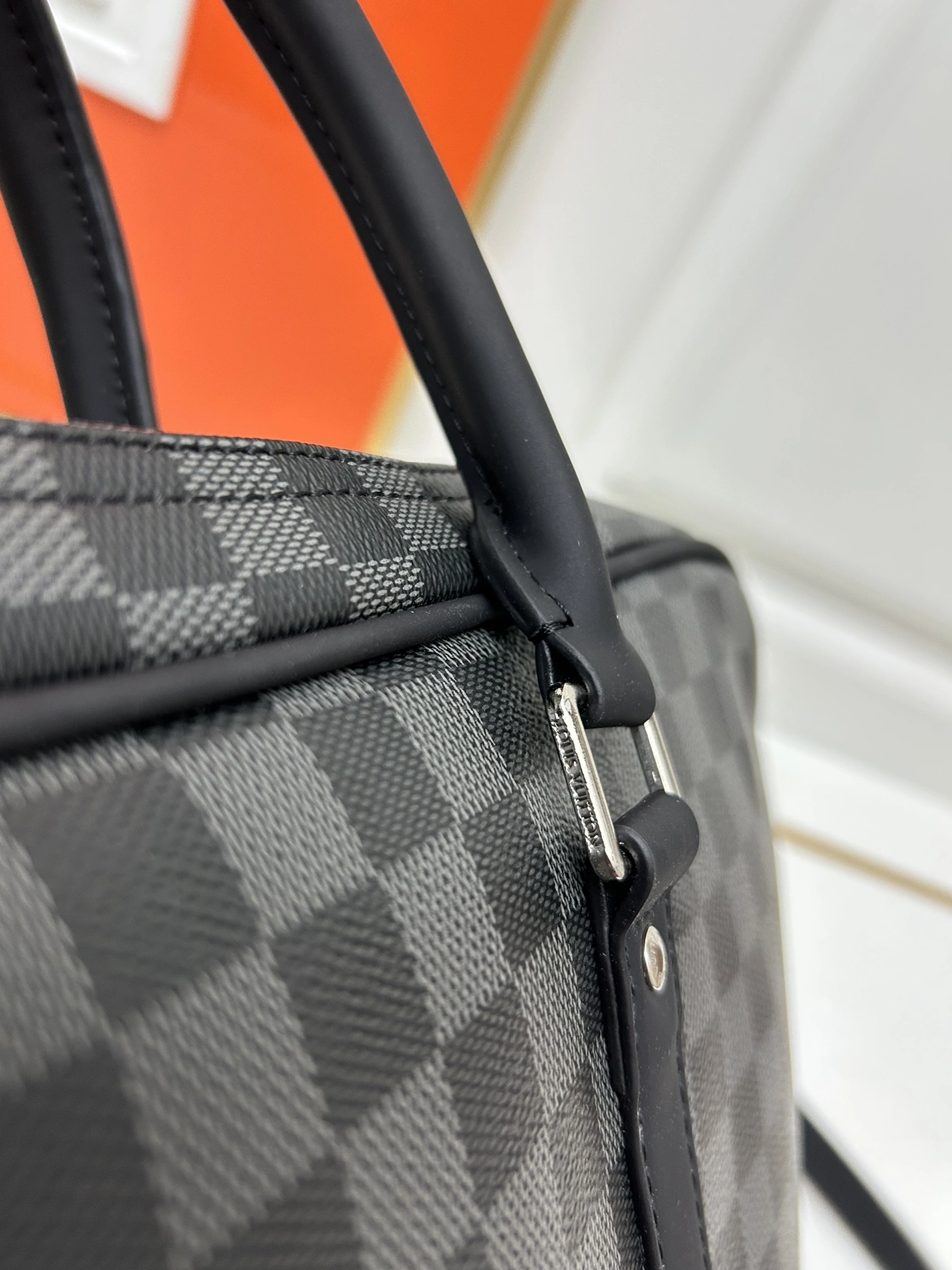 Louis Vuitton AAA Man Handbags Comfortable 5441