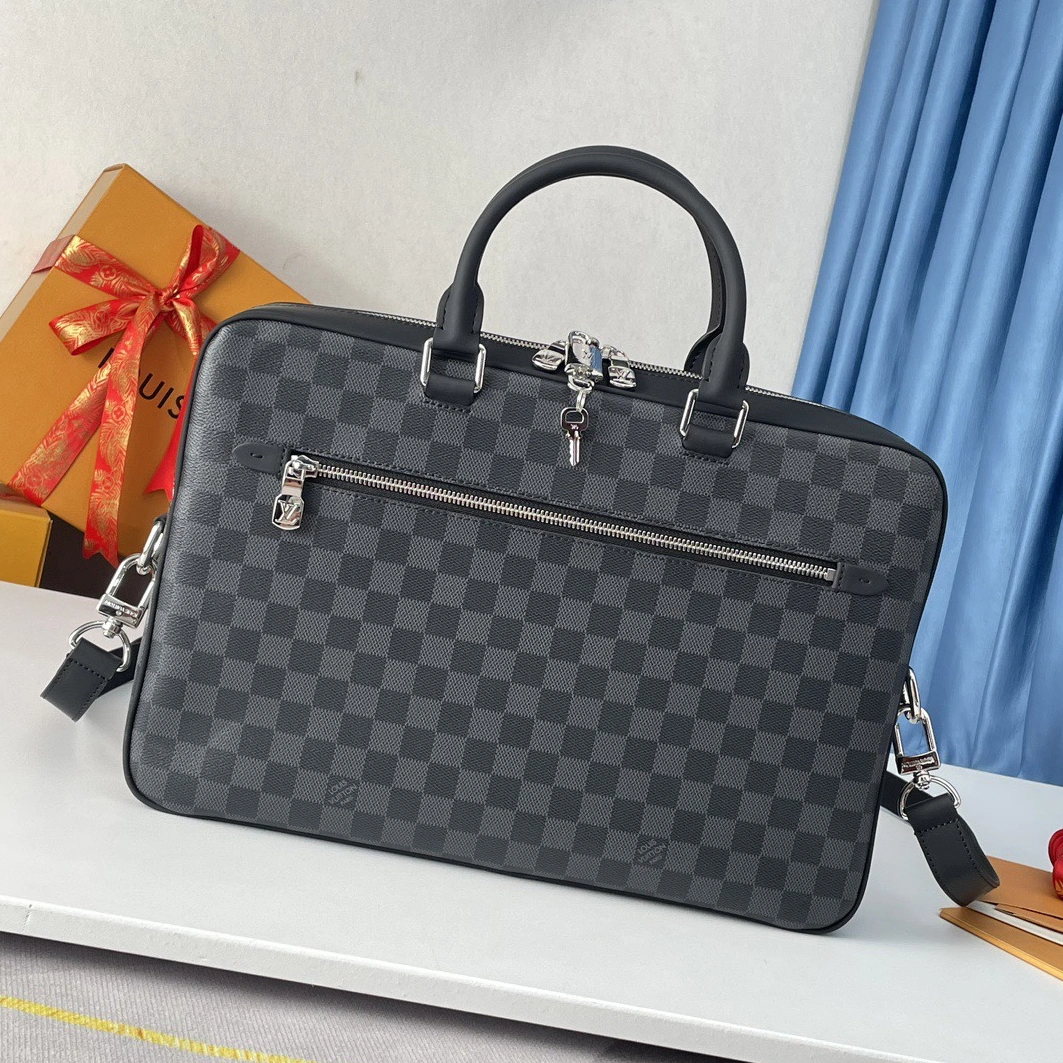 Louis Vuitton AAA Man Handbags Functional 7731