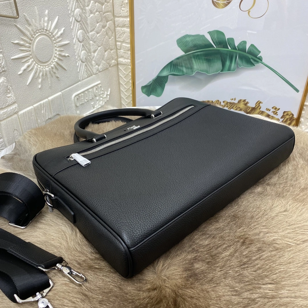Louis Vuitton AAA Man Handbags GoAnywhere 5442