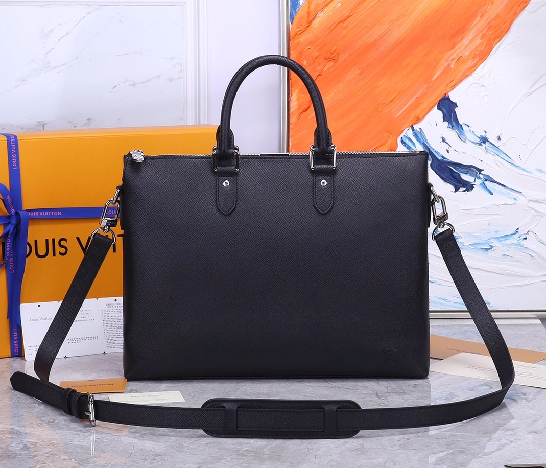 Louis Vuitton AAA Man Handbags GoAnywhere 8096