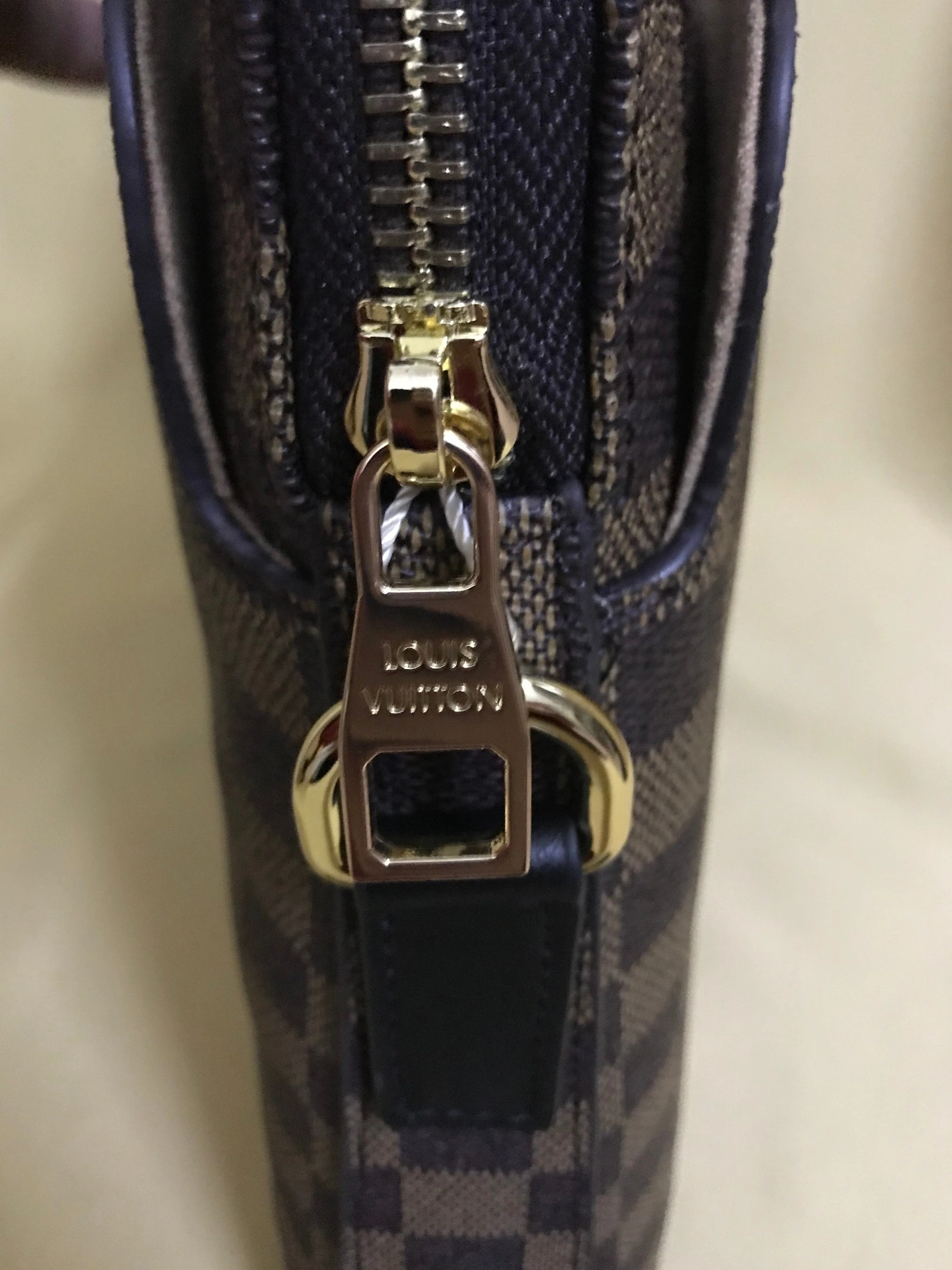 Louis Vuitton AAA Man Handbags GoodFit 4058