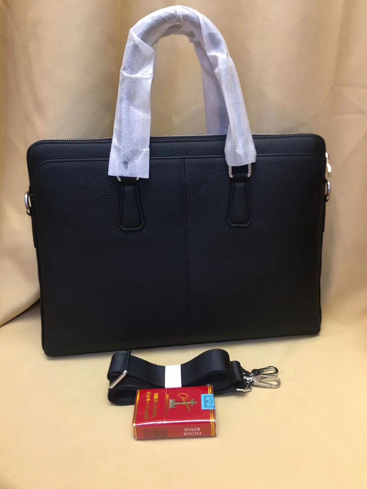Louis Vuitton AAA Man Handbags ModernLook 2935