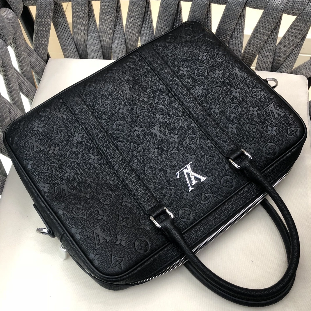 Louis Vuitton AAA Man Handbags ModernLook 3852