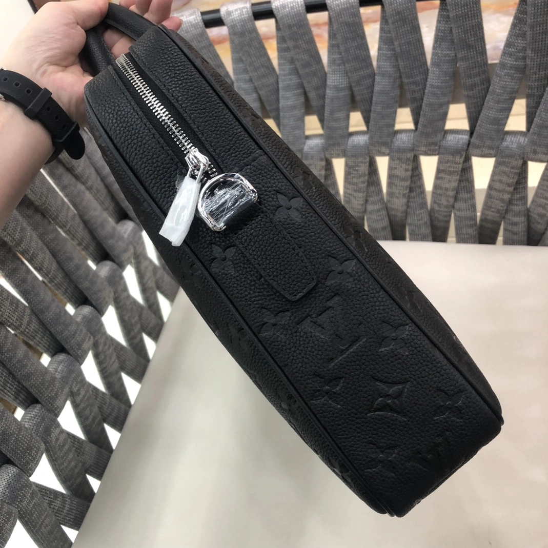 Louis Vuitton AAA Man Handbags ModernLook 5367