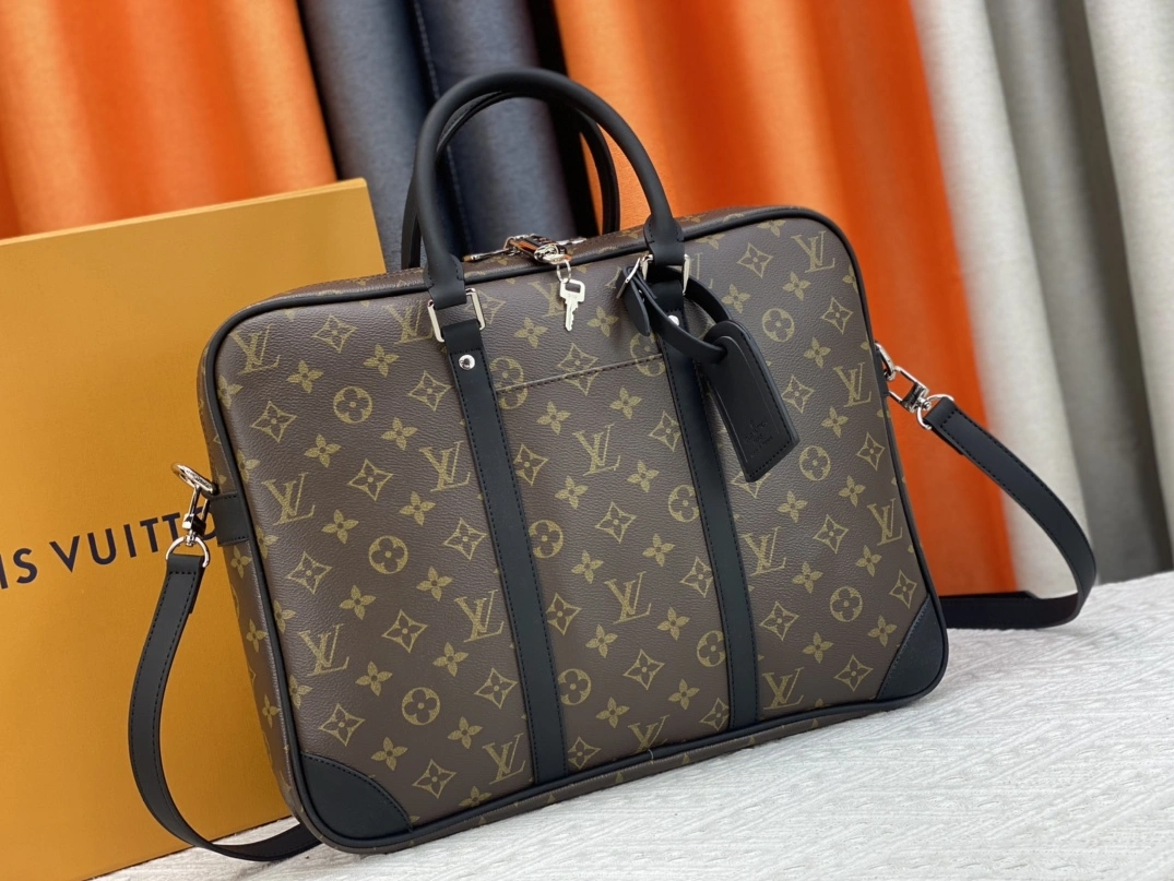 Louis Vuitton AAA Man Handbags NewStyle 2733