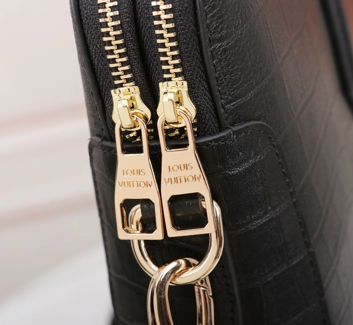 Louis Vuitton AAA Man Handbags NewStyle 9191