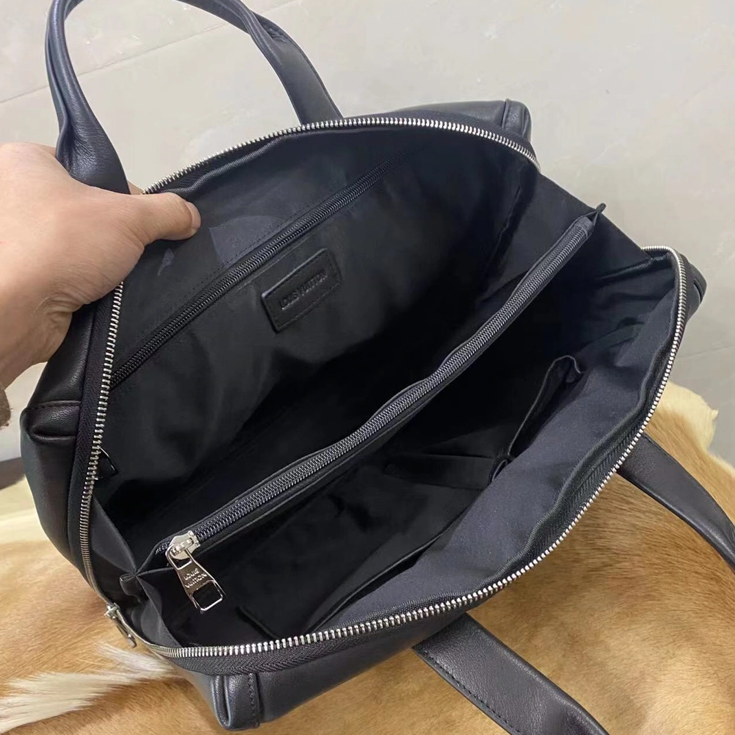 Louis Vuitton AAA Man Handbags Practical 1496