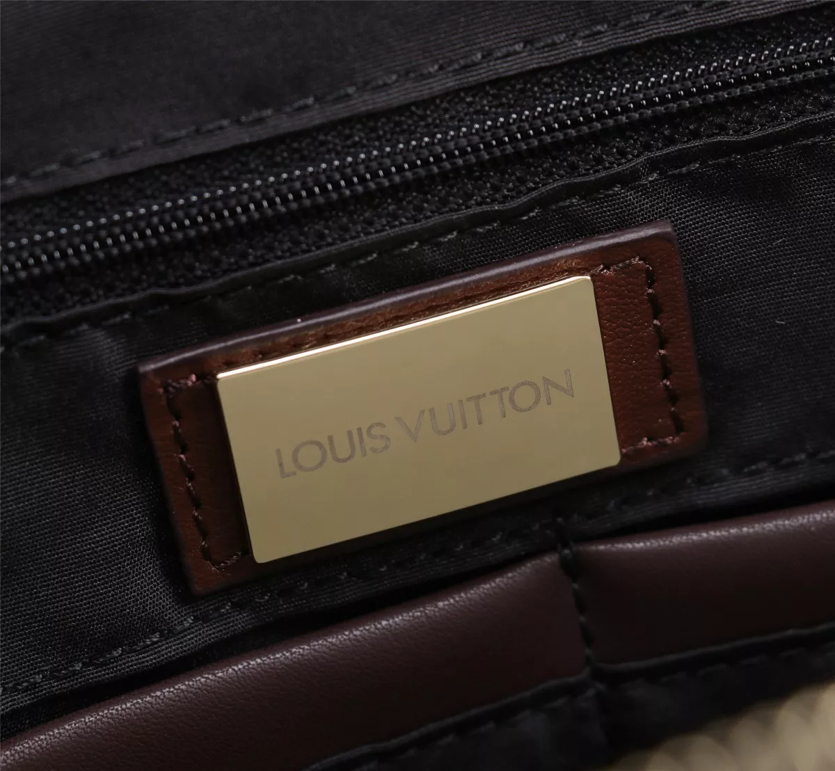 Louis Vuitton AAA Man Handbags Refined 6296
